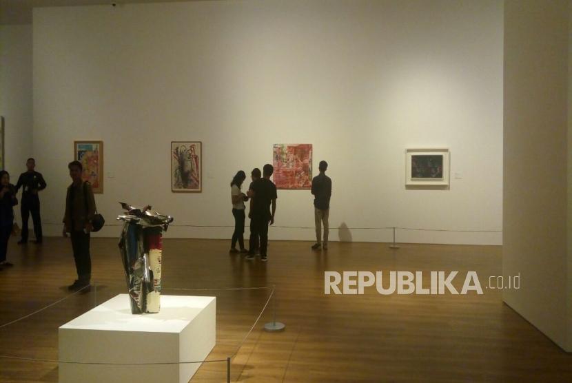 Pengunjung di Museum Macan, Jakarta naik dua kali lipat pada libur panjang akhir tahun, Ahad (28/12).