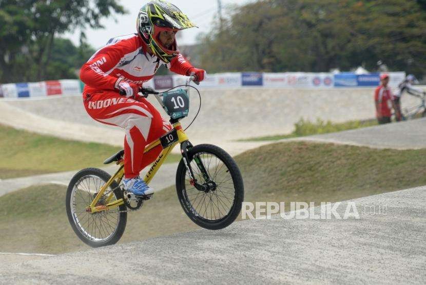 Atlet Sepeda BMX Putri Indonesia Wiji Lestari.