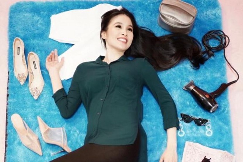 Tajir Melintir, Ini Kerajaan Bisnis Milik Sandra Dewi. (FOTO: Instagram @sandradewi88.)