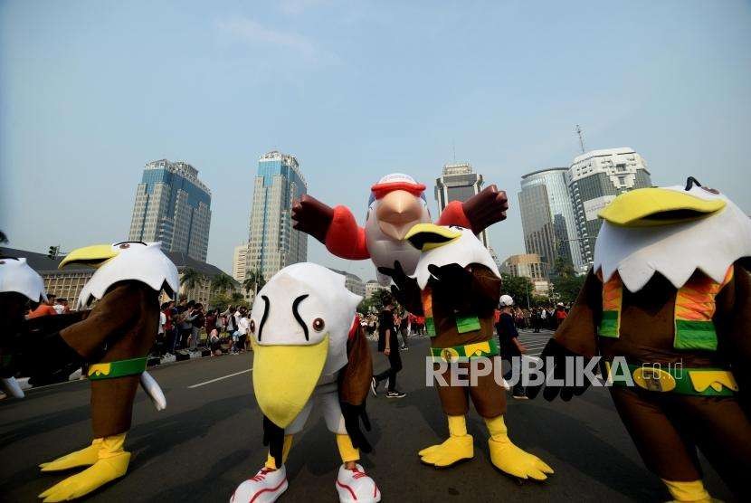 Maskot Asian Paragames, Momo dalam Parade Momo Asian Paragames, Jakarta, Ahad (23/9).