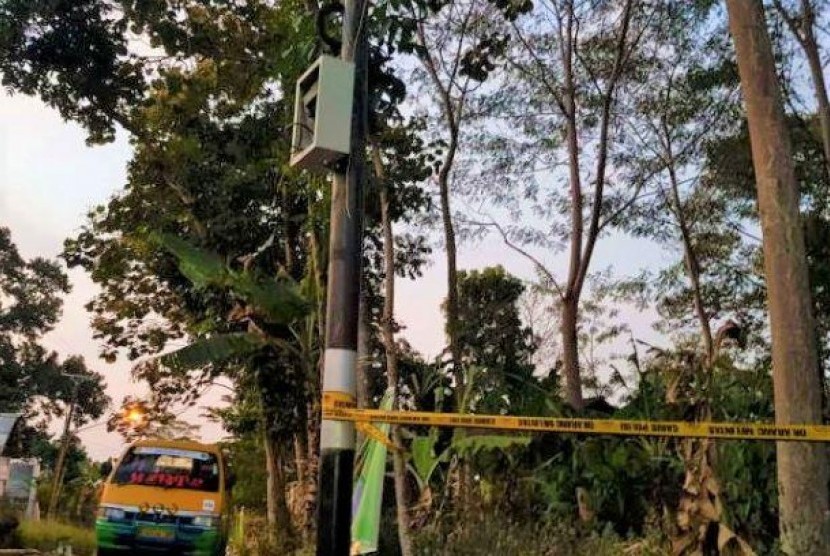 Sesaat Sebelum Jakarta Padam, Kabel SUTET di Gunungpati Meledak