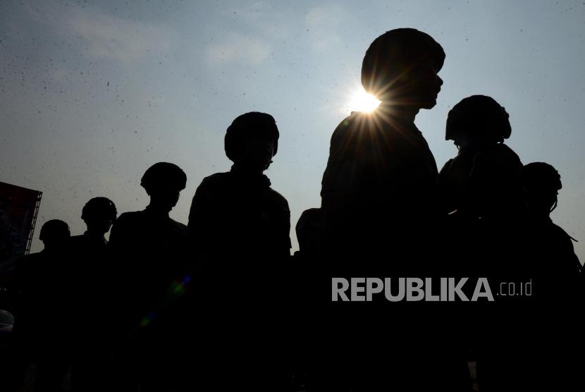 Apel bersama personel TNI dan Polri di Monas, Jakarta Pusat, Kamis (13/6).