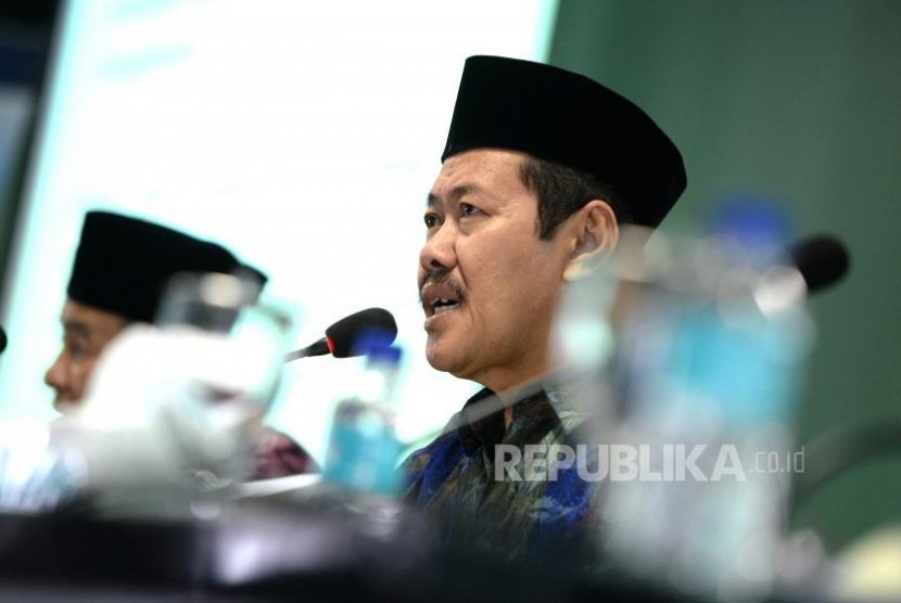 Ketua Majelis Ulama Indonesia (MUI) Prof Utang Ranuwijaya. Ketua MUI Bagi Tips untuk Orang Tua di Tengah Fenomena Disforia Gender
