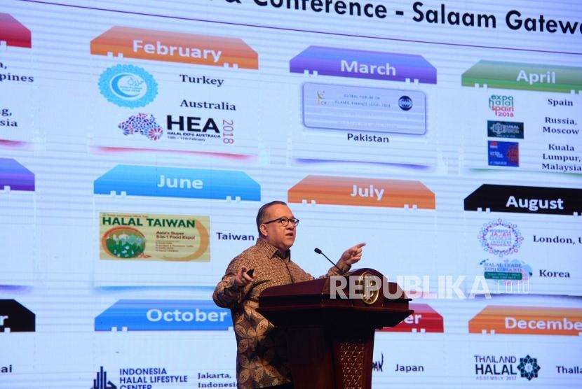 Chairman of Indonesia Halal Lifestyle Center Sapta Nirwandar memberikan sambutan pada acara Indonesia International Halal Lifestyle Conferance and Buisness Forum 2018 di Jakarta Convetion Center, Rabu (3/10).