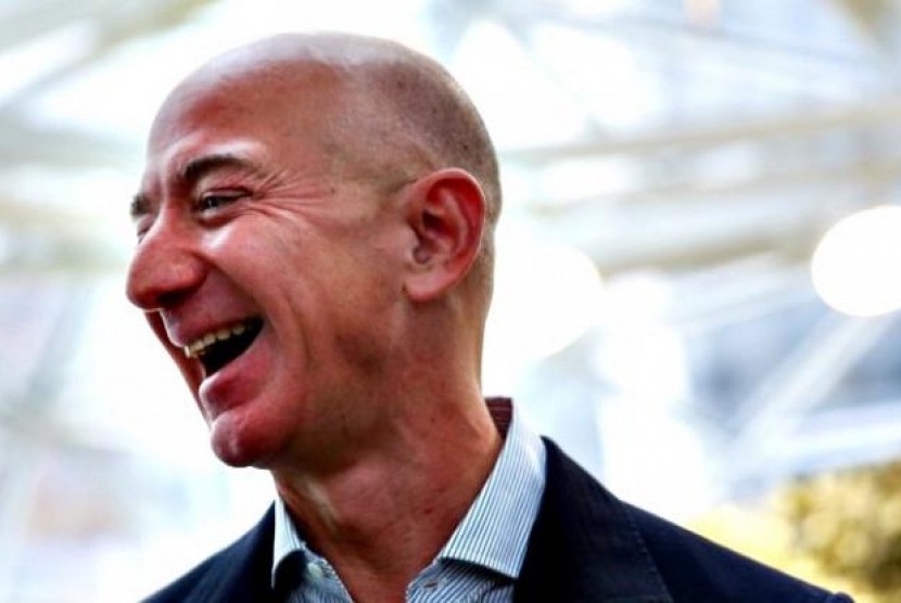 Jarang Beramal, Kini Jeff Bezos Sumbangkan Rp1,4 Triliun, Hasil Jual Saham?. (FOTO: Reuters/Lindsey Wasson)