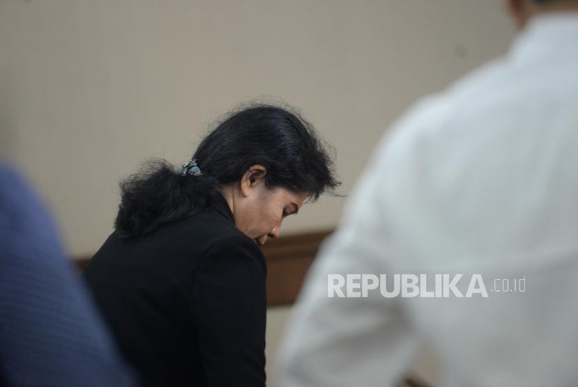 Tuntutan Merry Purba. Terdakwa kasus suap PN Medan Merry Purba usai menjalani sidang pembacaan tuntutan di Pengadilan Tipikor, Jakarta, Kamis (25/4/2019).