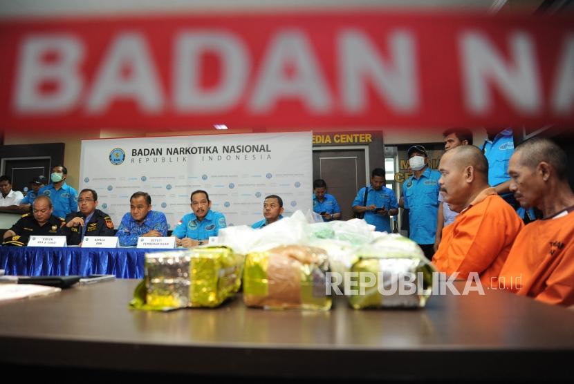 BNN and West Kalimantan Customs and Excise office discloses the case of smuggling of narcotics from Malaysia to Indonesia, Jakarta, Friday (April 6).