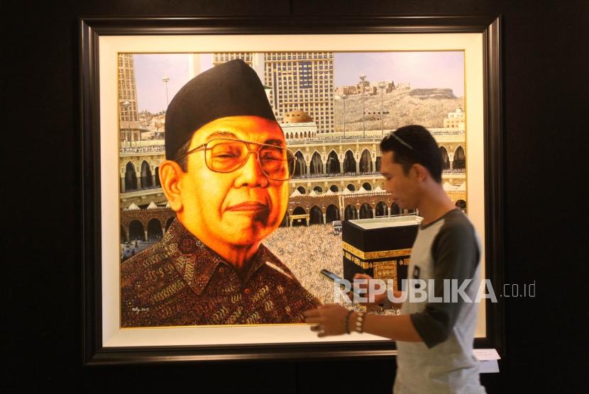 Kiai Husein Ungkap Kezuhudan dan Sufisme Gus Dur  