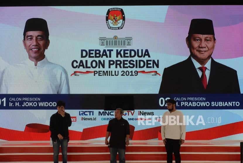 Suasana gladi kotor debat kedua Pilpres 2019 di Ballroom Hotel Sultan, Senayan, Jakarta, Sabtu (16/2).