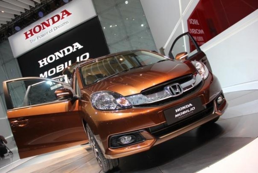 Honda Mobilio Pilihan Baru Segmen LMPV Pada IIMS 2013