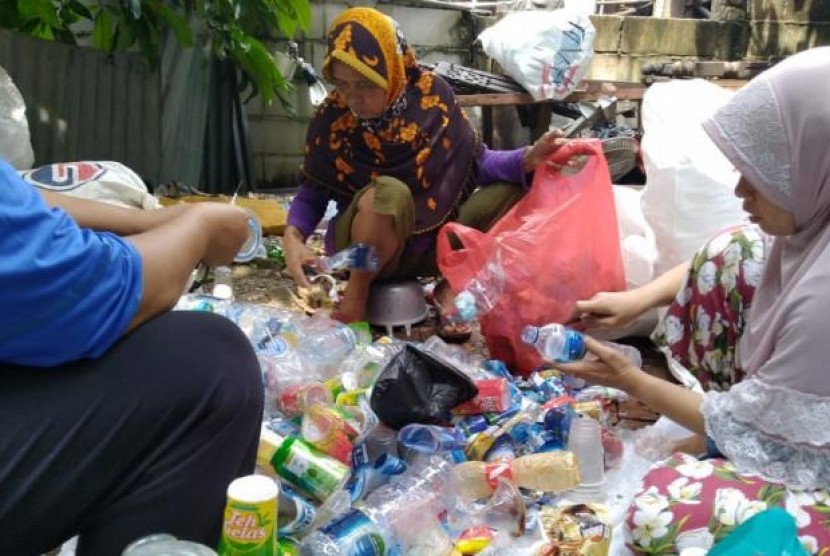 Sukses Bangun Bank Sampah, BSM Bakal Bentuk Koperasi. (FOTO: Ning Rahayu)