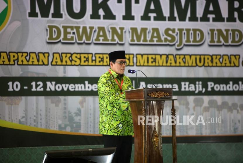 Sekretaris Jenderal DMI Imam Addaruqutni memberikan sambutan saat pembukaan Muktamar Dewan Masjid Indonesia (DMI) ke-7 yang bertajuk 