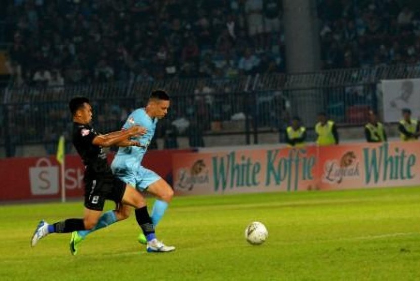 Ini Analisis Robert Alberts Usai Persib Gagal Curi Tiga Poin dari Persela