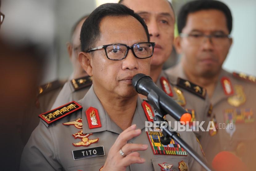 Kapolri Jendral Polisi Tito Karnavian usai memberikan pembekalan kepada Anggota Polri saat  rapat pimpinan Polri di Auditorium PTIK,  Jakarta, Rabu (24/1).