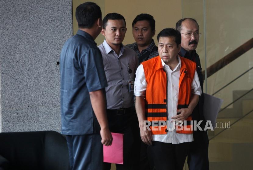 Golkar 'gonjang-ganjing' pascaKetua Umumnya, Setya Novanto masuk tahanan KPK