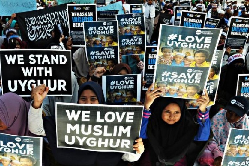 Geger! Perusahaan Ini Bilang Komunitas Muslim Uighur Jadi Sarasaran Serangan..... (FOTO: Ampelsa)