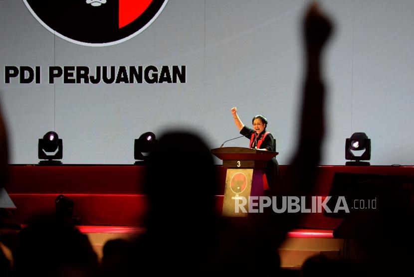 Megawati Soekarnoputri, founder and chairperson of the Indonesian Democratic for Struggle (PDIP), delivers her speech at celebration of the 46th anniversary of PDIP at JI-Expo, Kemayoran, Jakarta, Thursday (Jan 10).