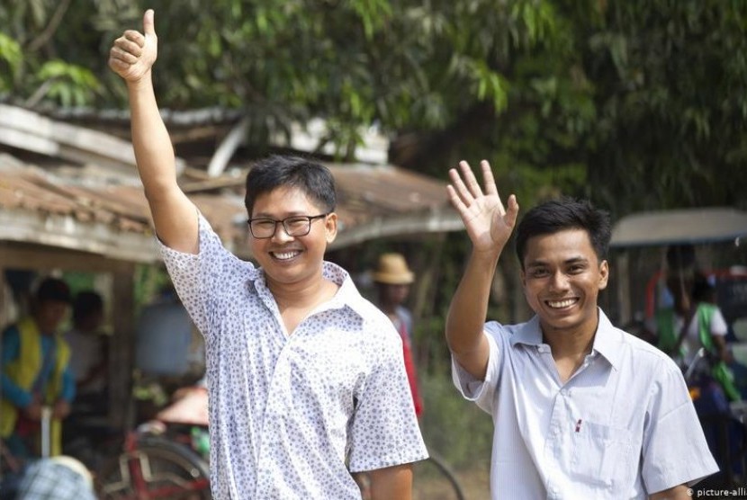 Myanmar Bebaskan Wartawan Reuters