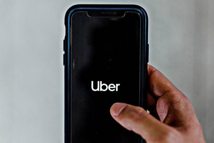 Tiru Grab dan Gojek, Uber Ambil Langkah Ini di India. (FOTO: Unsplash/Austin Distel)