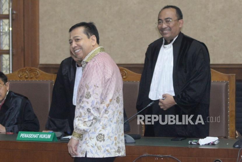 Terdakwa Kasus Korupsi Pengadaan KTP elektronik Setya Novanto berisap mengikuti sidang lanjutan dengan agenda pembacaan tuntutan oleh Jaksa Penuntut Umum (JPU) KPK di Pengadilan Tipikor, Jakarta, Kamis (29/3).