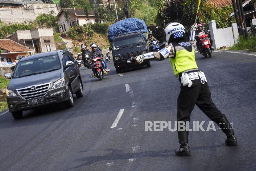 Polisi Bandung, ilustrasi