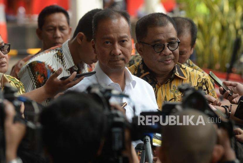 Social Affairs Minister Agus Gumiwang arrives in Corruption Eradication Committee (KPK) office to meet with the anti-graft body's leaders, Jakarta, Friday (Sept 7).