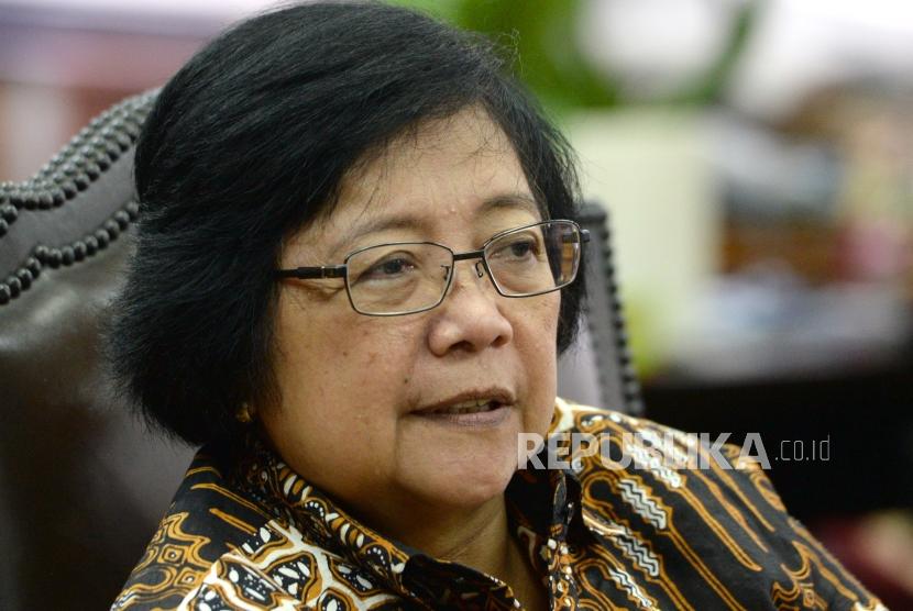 Siti Nurbaya Bakar - Menteri Kehutanan dan Lingkungan Hidup 