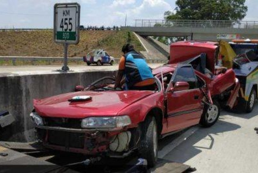  Kecelakaan di Tol Bawen (Foto: Humas Polda)