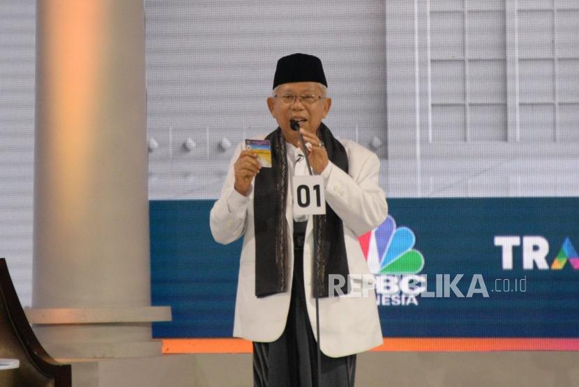 Cawapres No 01 KH Ma'ruf Amin saat mengikuti debat Cawapres Pilpres 2019 di Jakarta, Ahad (17/3).