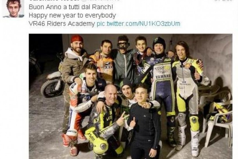 Gaya Pembalap MotoGP Narsis di Jejaring Sosial
