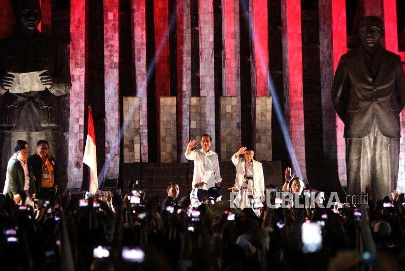 Incumbent President Joko Widodo (Jokowi) and his running mate KH Ma'ruf Amin 