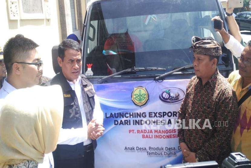 Menteri Pertanian, Andi Amran Sulaiman melepas ekspor sembilan ribu ton manggis Bali ke Cina, Kamis (6/9).