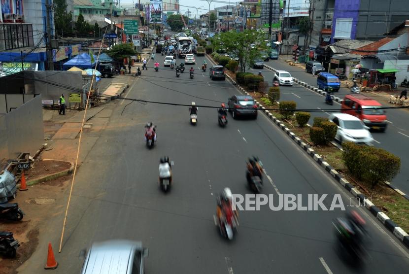 Jalan Raya Margonda, Depok, Jawa Barat.