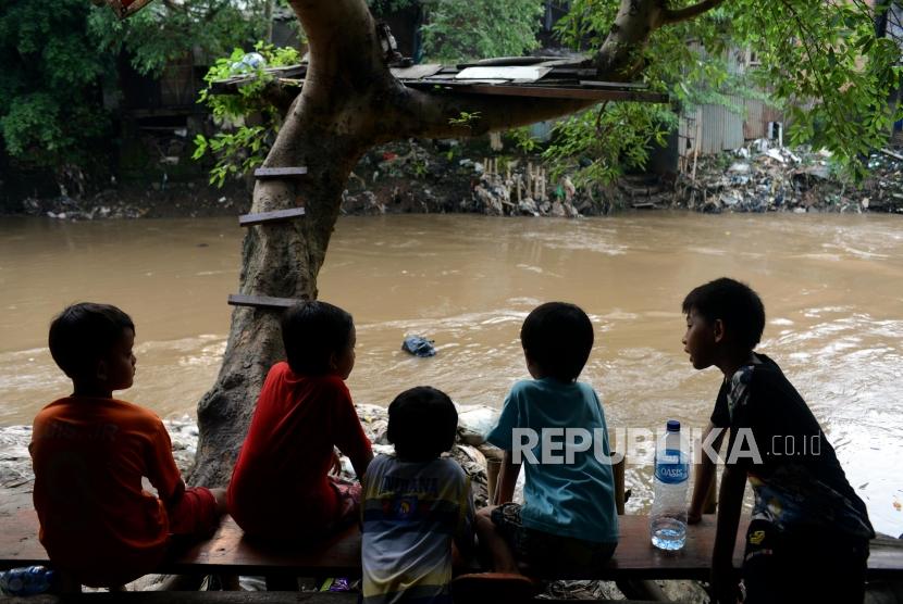 Pembebasan Lahan Jadi Kendala Normalisasi Sungai Ciliwung Republika