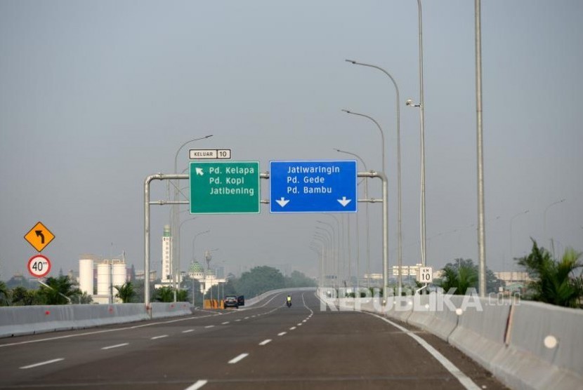 Jalan Tol Bekasi - Cawang - Kampung Melayu (Becakayu)