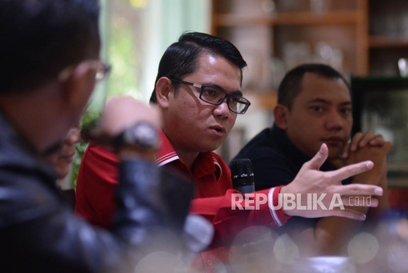 Politikus PDIP Arteria Dahlan.