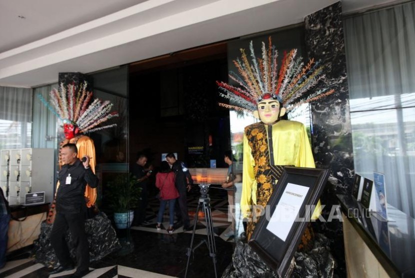 Suasana kondisi ruangan depan di Hotel Alexis, Jakarta, Selasa (31/10).