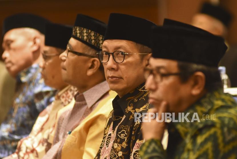 Menteri Agama Lukman Hakim Saifuddin saat menghadiri acara Pembukaan Ijtimak Ulama Al-Quran Tingkat Nasional di Hotel El Royale, Kota Bandung, Senin (8/7) malam. 