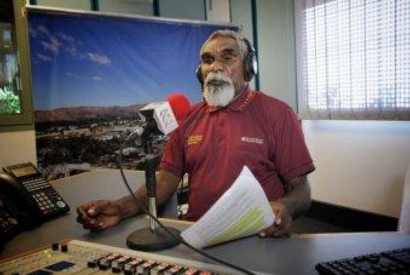 News lang. Australian News service ABC. Warlpiri.