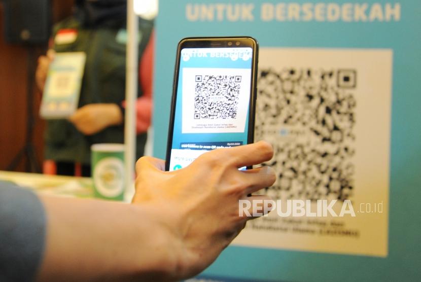 Baznas Kota Tangerang Manfaatkan Zakat Digital. Foto ilustrasi zakat digital melalui QR code.