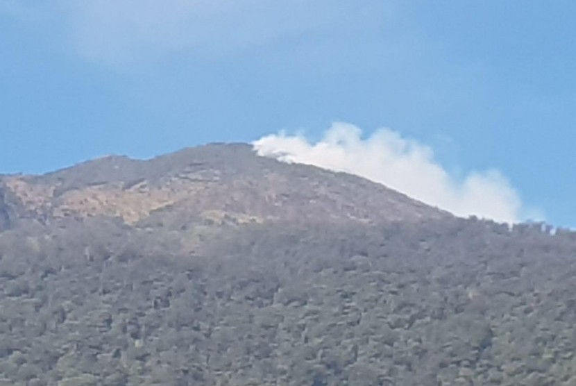 Kebakaran Hutan Gunung Ceremai, Pendaki Dievakuasi