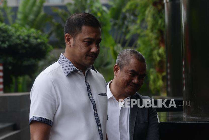 Businessman Teuku Rafly Pasya arrives at Corruption Eradication Commission (KPK) in Jakarta, Friday (Sept 14).