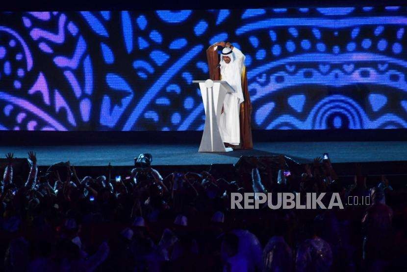  Presiden Dewan Olimpiade Asia (OCA) Syeikh Ahmad Al Fahad Al Sabah  memberikan sambutan dalam penutupan Asian Games ke 18 di SUGBK, Jakarta, Ahad, (2/9).