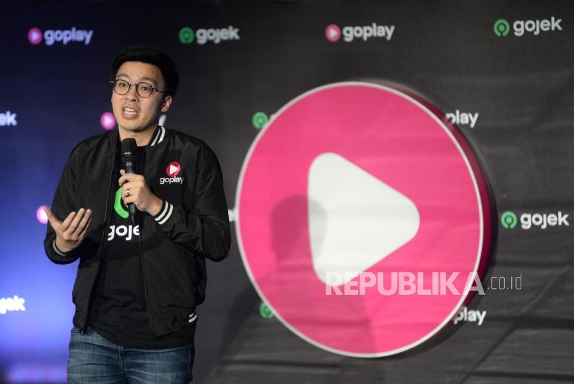 Co-Founder Gojek Kevin Aluwi memberikan paparan pada acara peluncuran GoPlay di Jakarta, Kamis (26/9).