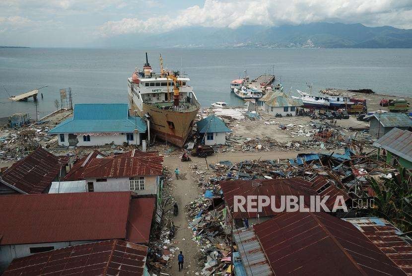 Kerusakan akibat gempa dan tsunami di Wani, Donggala, Sulawesi Barat, Selasa (9/10).
