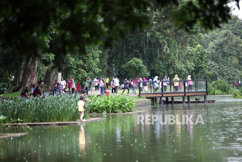 Kebun Raya Bogor, Jawa Barat. Cegah penyebaran virus corona, LIPI tutup sementara empat kebun raya, termasuk Kebun Raya Bogor..