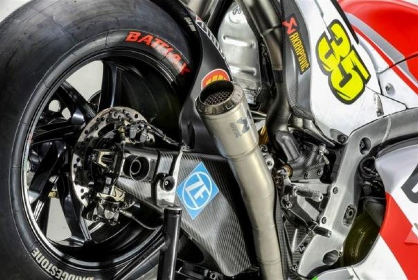 Akrapovic Sponsor Resmi Ducati di MotoGP 2014