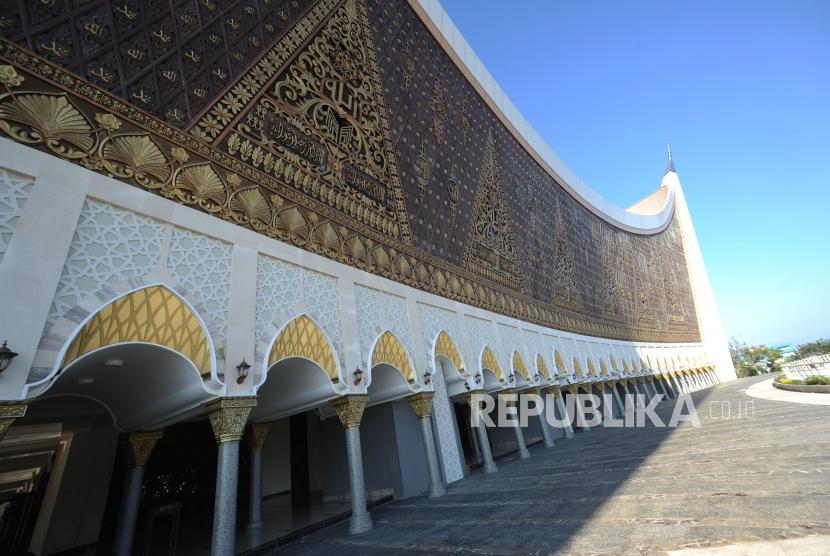 Salah satu sudut bangunan Masjid Raya Sumatra Barat.