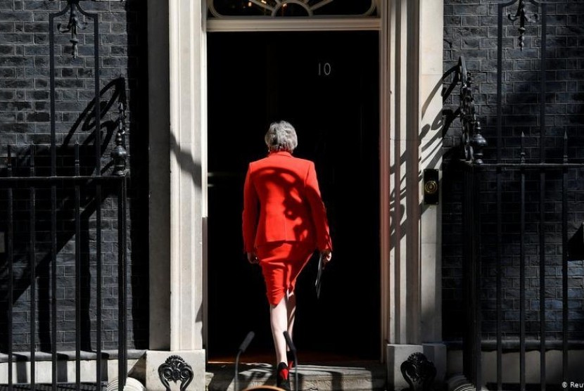 PM Inggris Theresa May Akhirnya Menyerah dan Mundur