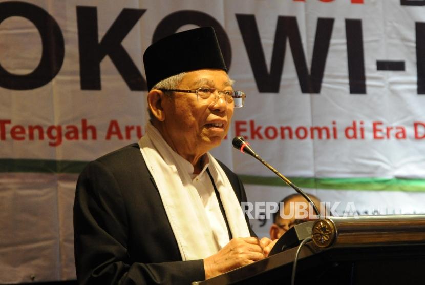 calon Wakil Presiden nomor  01 Maaruf Amin memberikan sambutan saat deklarasi dukungan JAMI kepada pasangan Capres dan Cawpares no 01 di Jakarta, Sabtu (9/2).